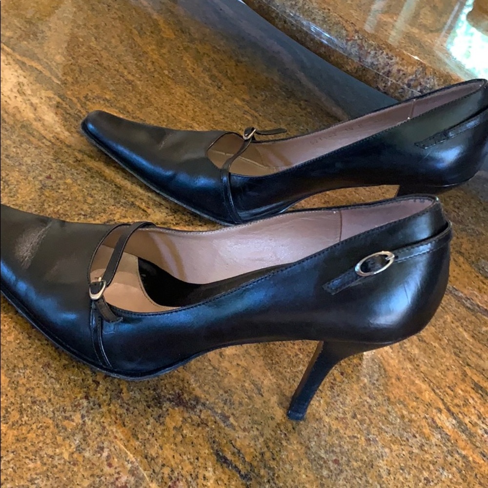 Black Pumps - image 2